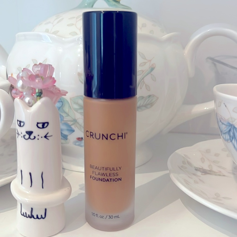 Crunchi 3.0 Beautifully Flawless Foundation - Warm Beige